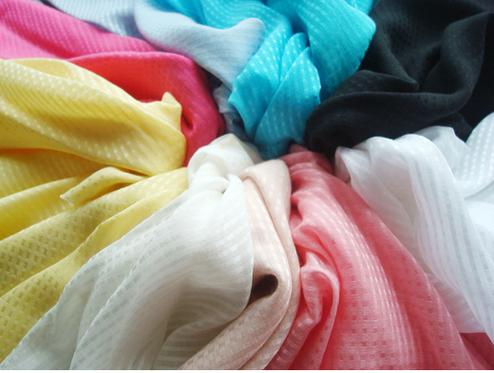 p>德龙·莎美特针纺织品有限公司 地处中国纺织品集散地——中国轻纺